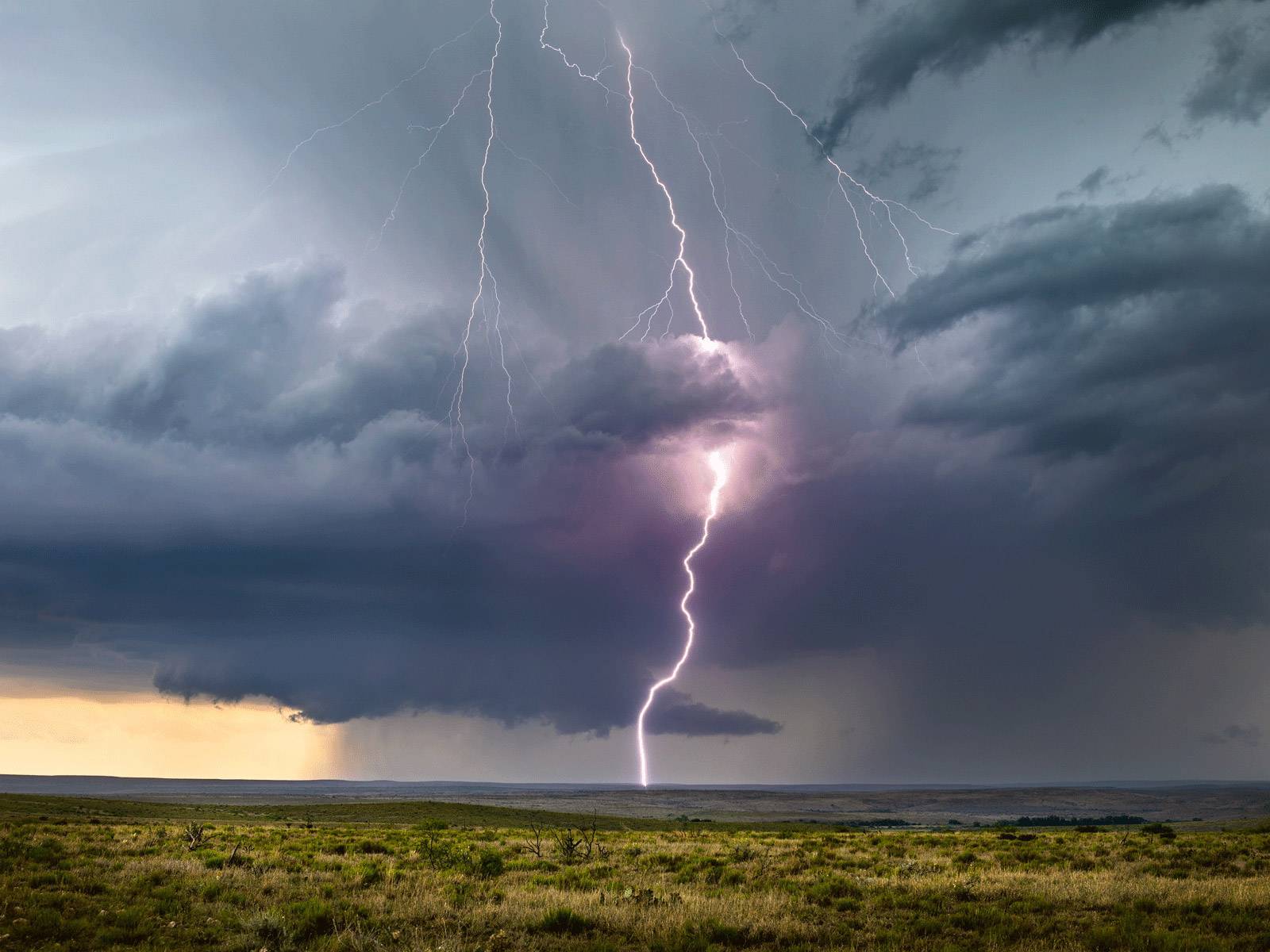 Thunderstorms & Lightning